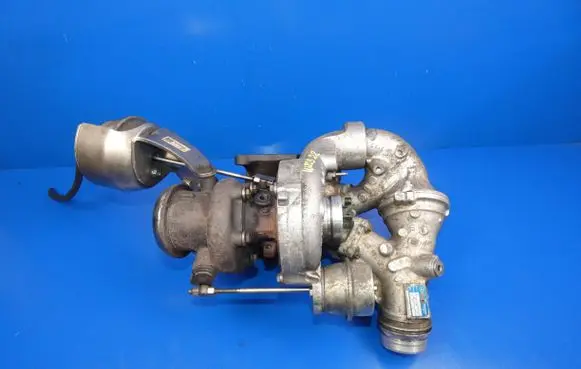Mercedes-Benz C W205 Turbo A6510901586 0009700165