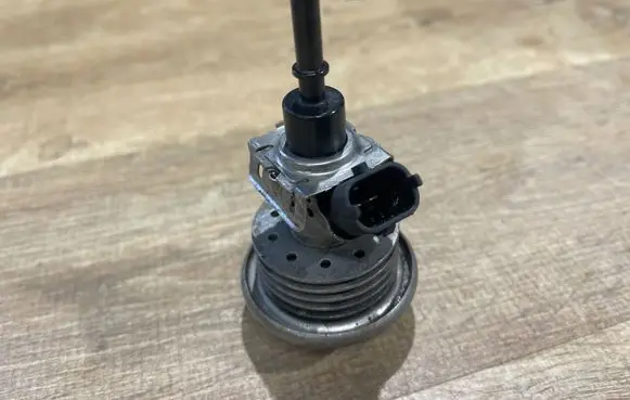 Land Rover Discovery Sport AdBlue injector FX23189E3AA 5067