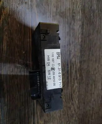 BMW 5 E39 Seat control switch 6910717