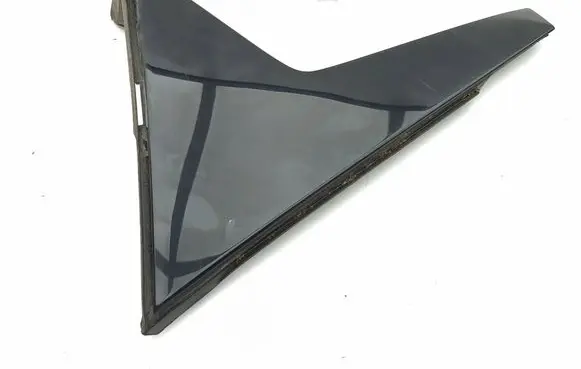Peugeot 5008 II Rear glass trim 9811071877