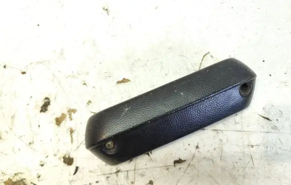 Opel Ascona C Front door interior handle trim 90040550