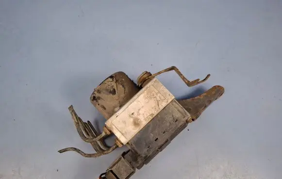 Ford Focus ABS Pump C170A426G 5WK8458 HBF9H22D64