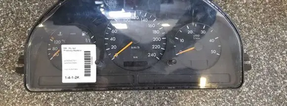 Mercedes-Benz ML W163 Speedometer (instrument cluster) A1635407611