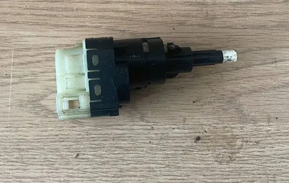 Audi A6 S6 C6 4F Brake pedal sensor switch 1K2945511 1K2945511C