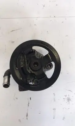 Toyota Corolla Verso E121 Power steering pump