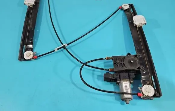 Jaguar XF X250 Front door window regulator with motor D311900 IMPRK1595177