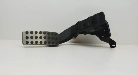 Mercedes-Benz A W176 Accelerator throttle pedal A2463001904