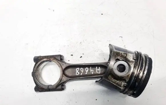 Volvo V50 Piston with connecting rod