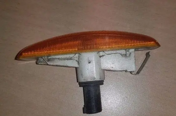 Land Rover Range Rover Sport L320 Front fender indicator light CH9H2213N330A