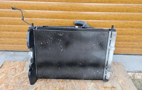 Hyundai i20 (BC3 BI3) Coolant radiator 25304Q0410 25310Q0300