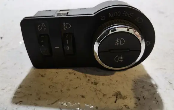 Opel Insignia A Light switch 13268694