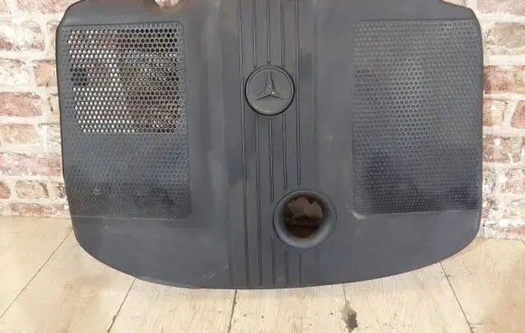Mercedes-Benz B W246 W242 Engine cover (trim)