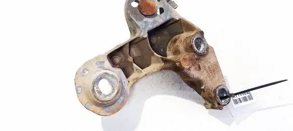 Audi A6 S6 C5 4B Engine mounting bracket 4B0199352B