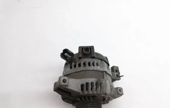 Honda CR-V Generator/alternator 104210114U