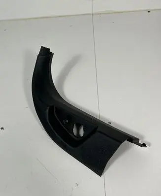 Foot area side trim