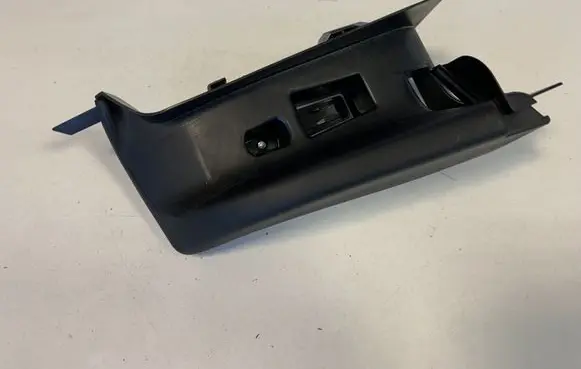 Audi A5 Seat belt trim 8W8857792