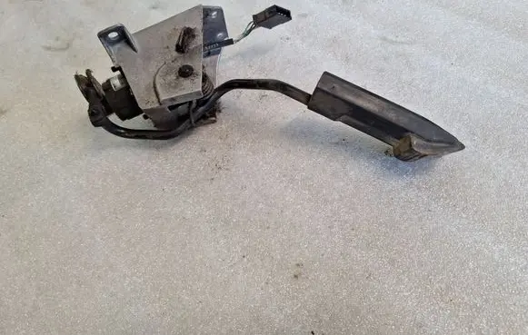 Audi 100 S4 C4 Accelerator pedal position sensor 0205001001