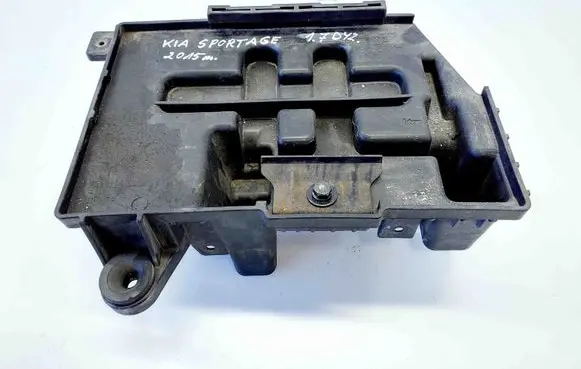 Battery box tray
