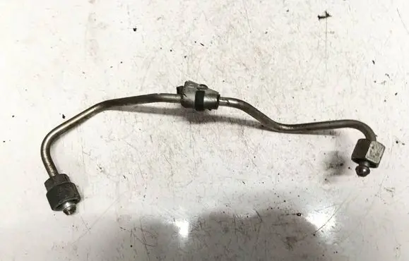 Volvo XC60 Fuel line pipe