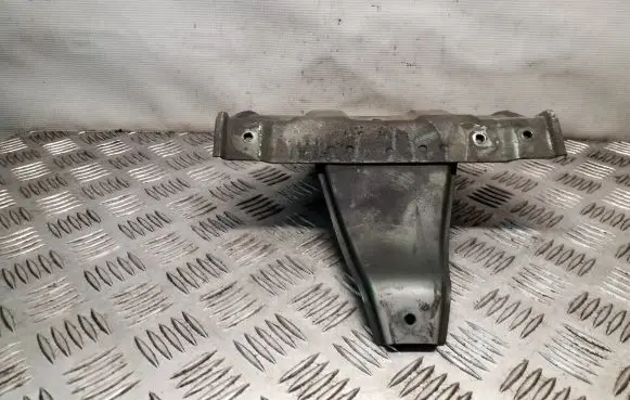 Top upper radiator support slam panel