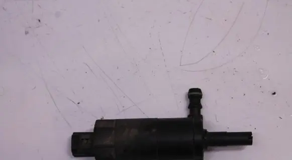 Ford Focus Windscreen/windshield washer pump 5w9313k082aa