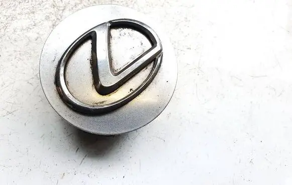 Lexus IS 220D-250-350 Original wheel cap 