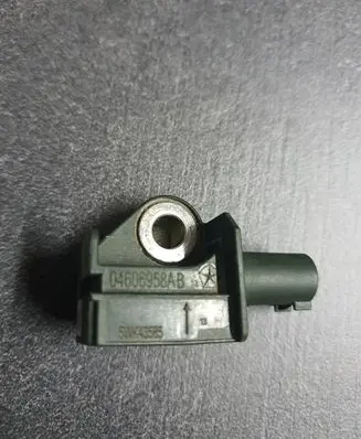 Chrysler Town & Country V Airbag deployment crash/impact sensor 04606958AB 5WK43585