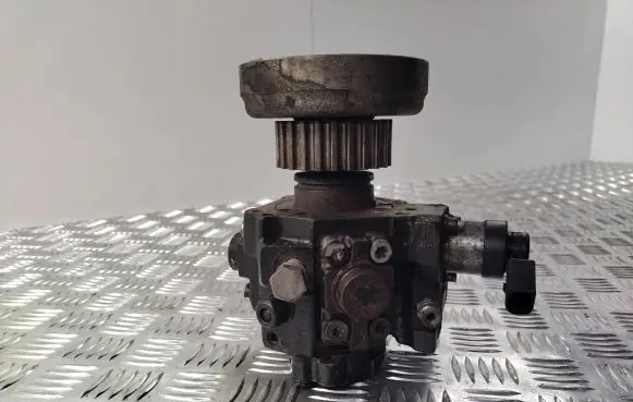 Audi A6 S6 C6 4F Fuel injection high pressure pump 059130755J 0445010125