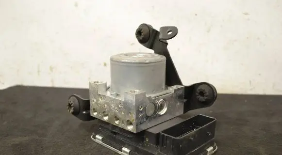 Volvo XC60 ABS Pump 31680099 31680102