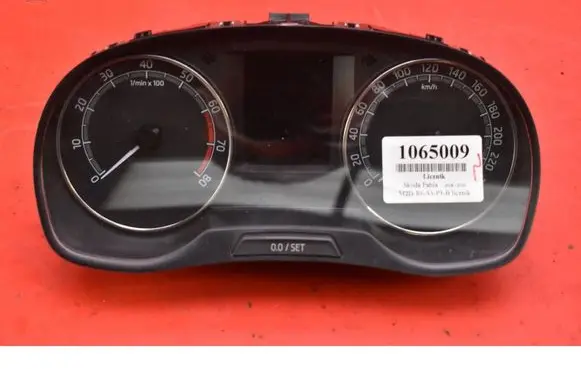 Skoda Fabia Mk3 (NJ) Speedometer (instrument cluster) 6V0920730D