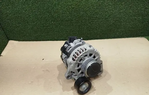Hyundai i10 Generator/alternator 3730007500 135V130A 61008428