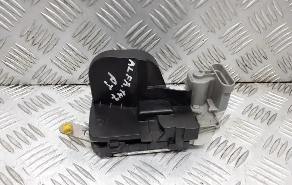 Alfa Romeo 147 Rear door lock