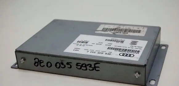 Volkswagen PASSAT B6 Other control units/modules 8E0035593E