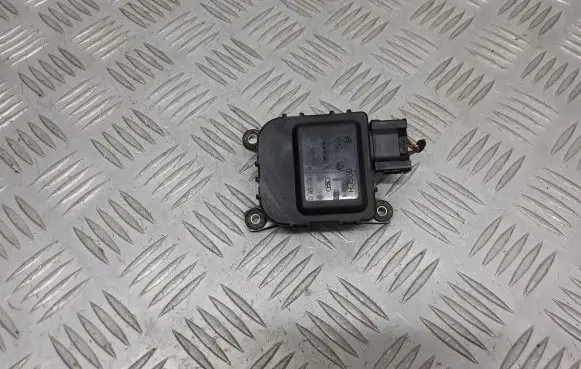 Skoda Octavia Mk1 (1U) Central body control module 8D2820511C