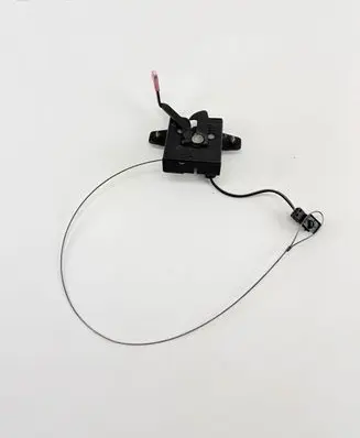 Porsche Boxster 986 Engine bonnet/hood lock/catch 99651105301 05301