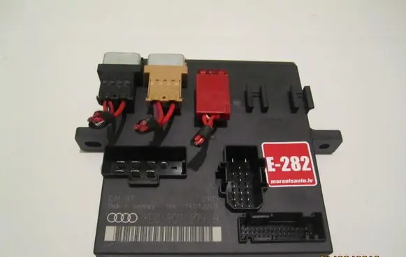 Audi A4 S4 B7 8E 8H Comfort/convenience module 8E0907279H