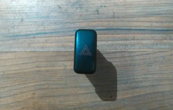 Mazda 323 Hazard light switch 153132