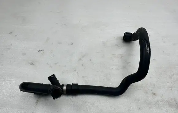 Mercedes-Benz S W222 Engine coolant pipe/hose A2225000105
