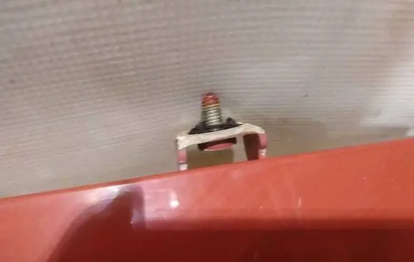 Tailgate/trunk/boot hinge