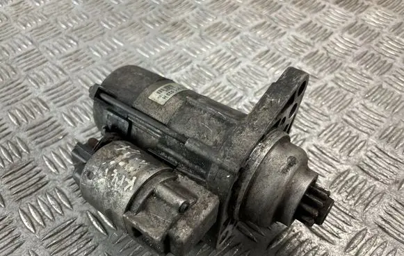 Volkswagen Caddy Starter motor 02Z911023H D7GS8