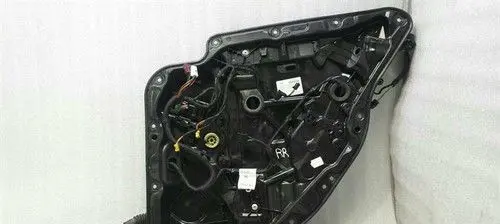 Mercedes-Benz C W205 Rear door manual window regulator A2057308004