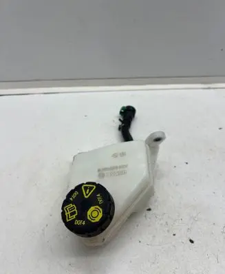 MG ZS Brake fluid reservoir 97342659