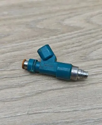 Volvo XC90 Fuel injector 025078112 6G9NAB