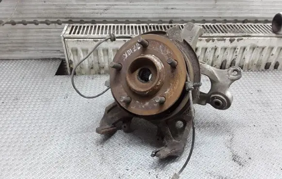 Chrysler Pacifica Rear wheel hub spindle/knuckle 