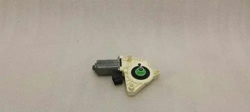 Mercedes-Benz S W221 Front door window regulator motor A2218202942
