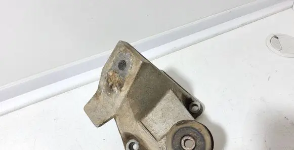 Audi A6 S6 C4 4A Gearbox mounting bracket 4A0399114G