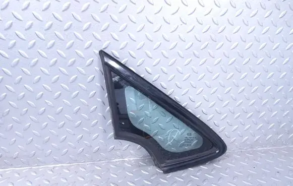 KIA Ceed Front triangle window/glass 86190A2100