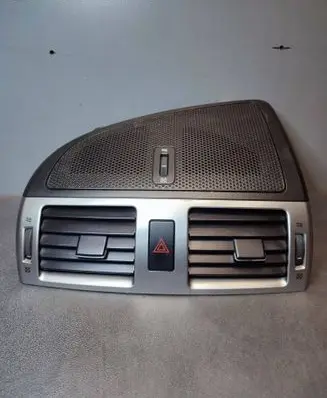 Toyota Avensis T270 Dash center air vent grill 55670-05180