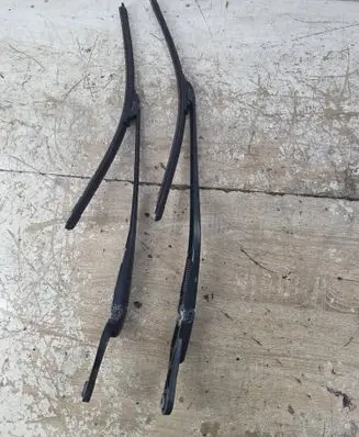 Audi A6 S6 C5 4B Front wiper blade arm