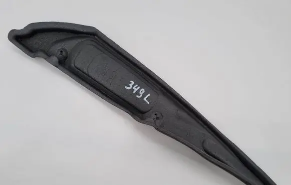 Dodge Challenger Fender foam support/seal 2925